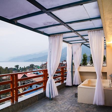 Pokhara Alpine And Springs Hotel Екстериор снимка
