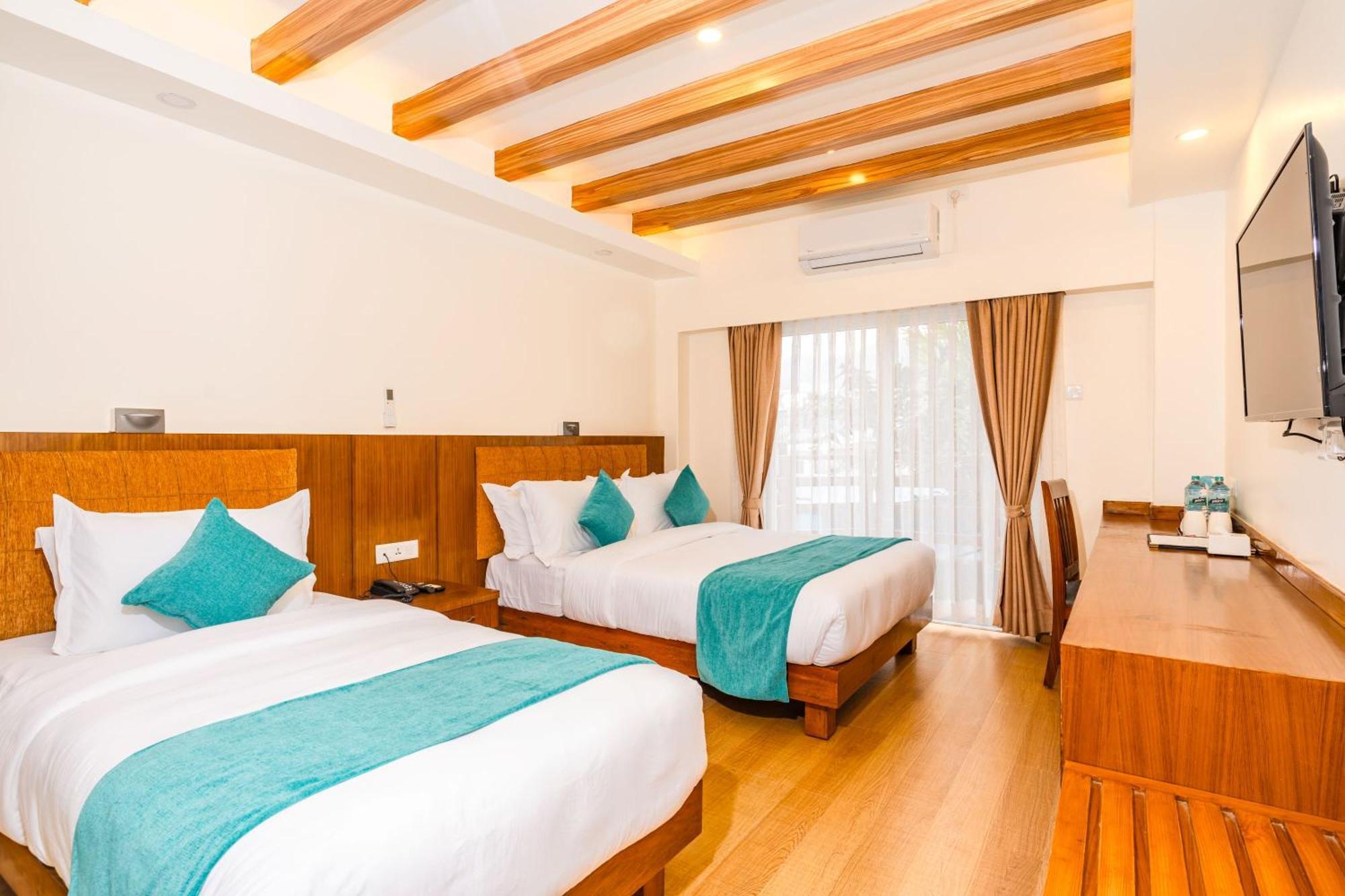 Pokhara Alpine And Springs Hotel Екстериор снимка