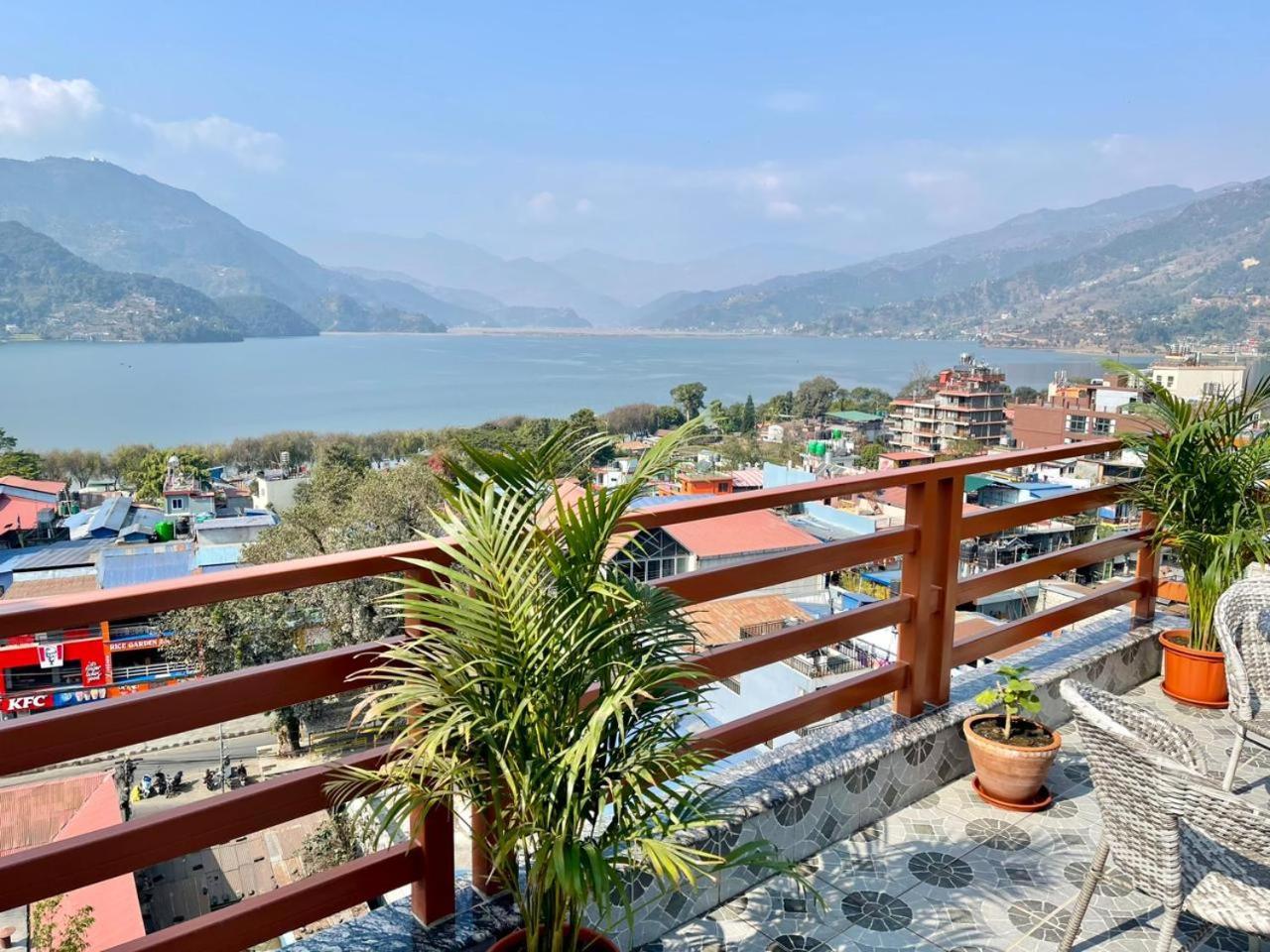 Pokhara Alpine And Springs Hotel Екстериор снимка