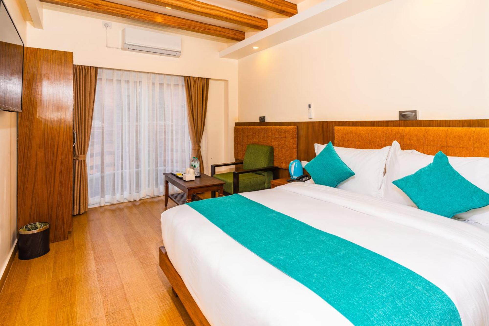 Pokhara Alpine And Springs Hotel Екстериор снимка
