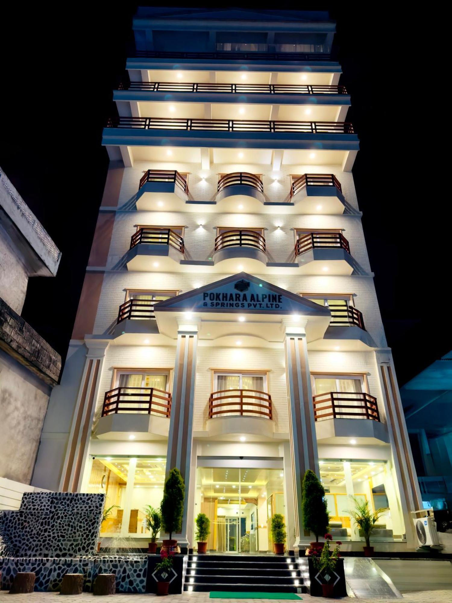 Pokhara Alpine And Springs Hotel Екстериор снимка
