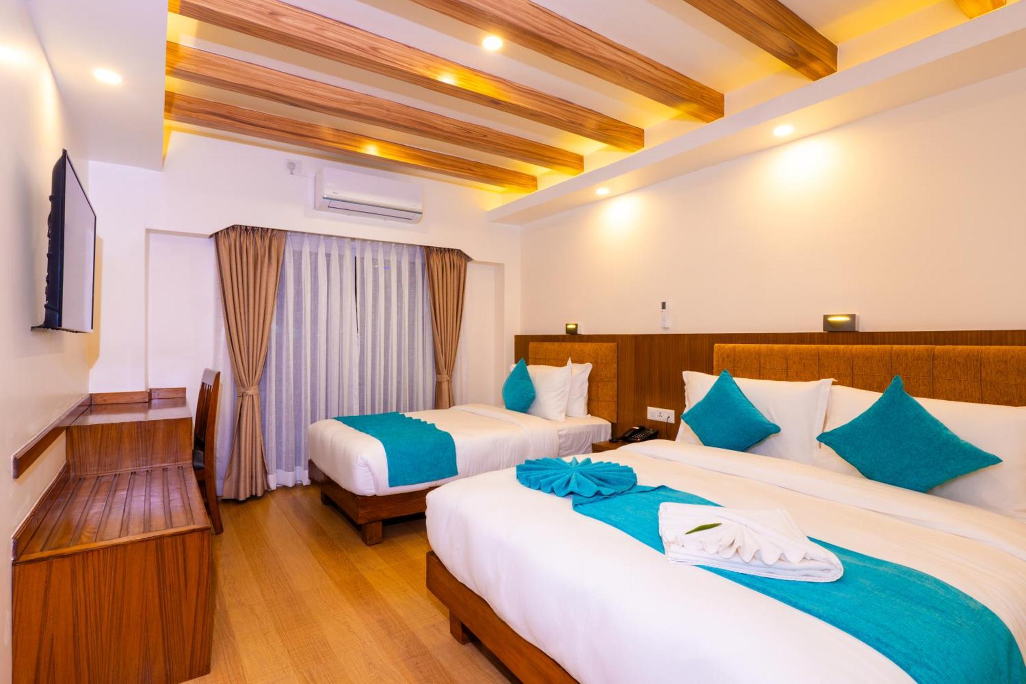 Pokhara Alpine And Springs Hotel Екстериор снимка
